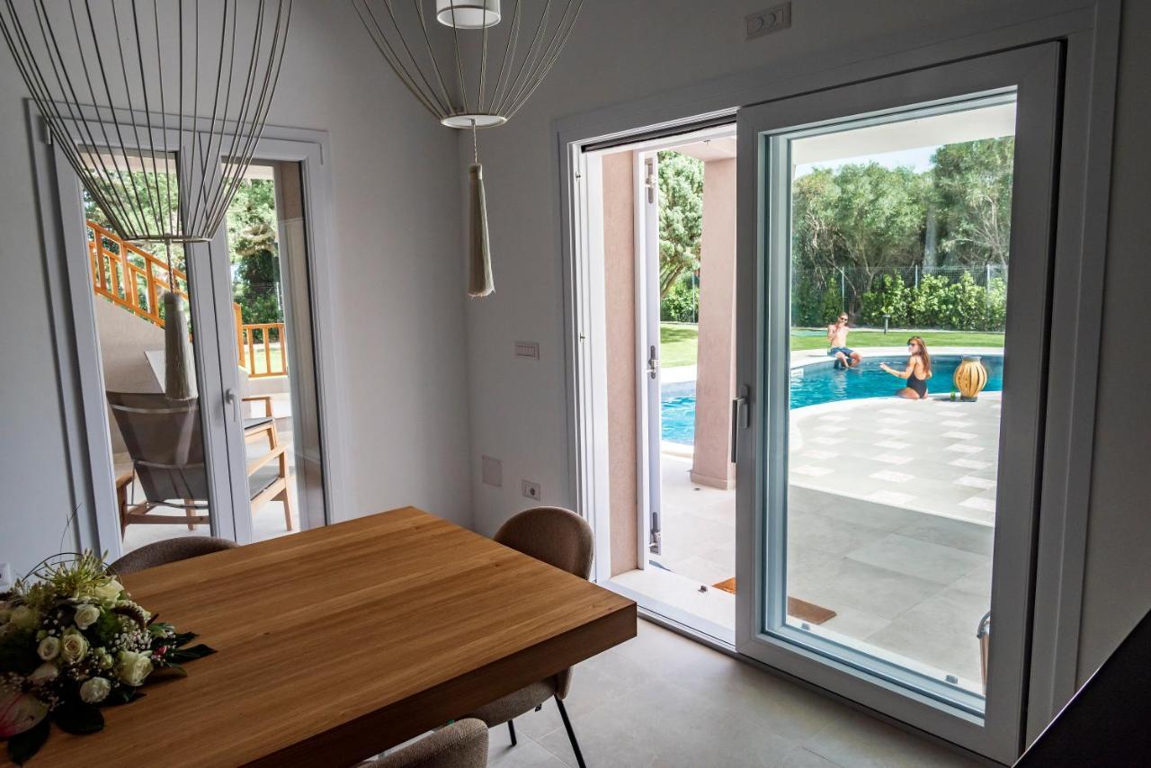 Villa Golden Root Real Estate サン・テオドーロ エクステリア 写真